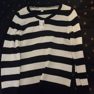 Black and white stripped sweater